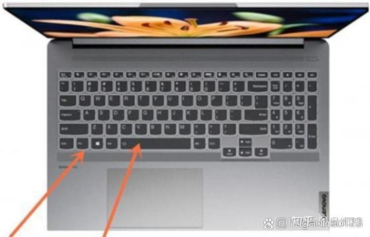 联想键盘灯怎么开启