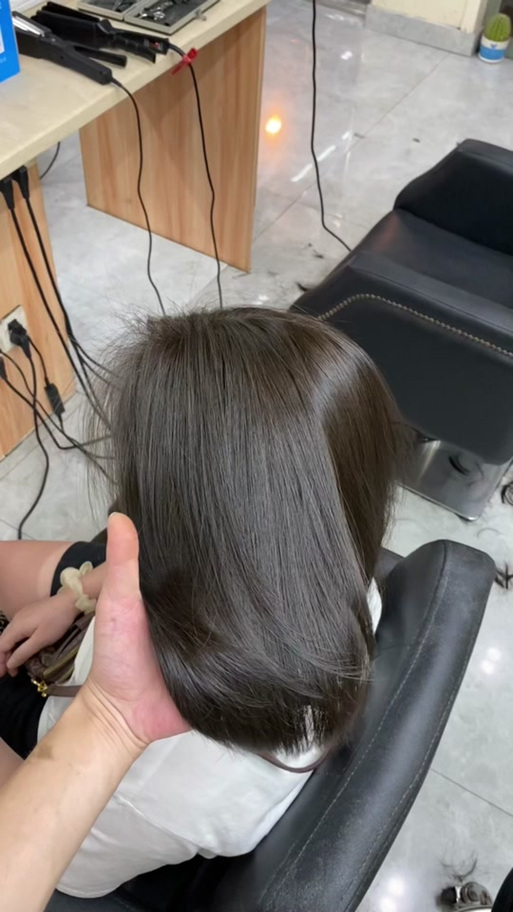 冷茶色褪色成啥颜色
