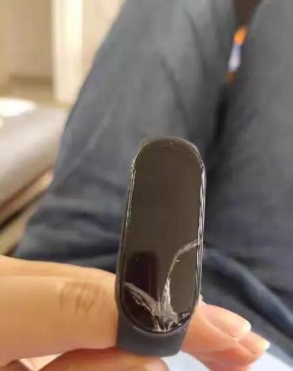 手环黑屏了开不了机了怎么办?