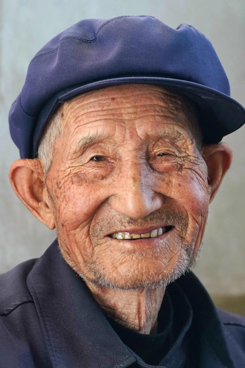 毛毛老人是什么意思