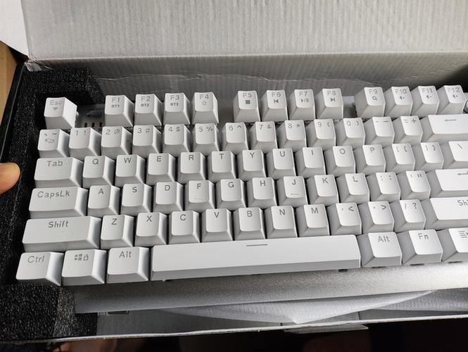 机械键盘的灯不亮了
