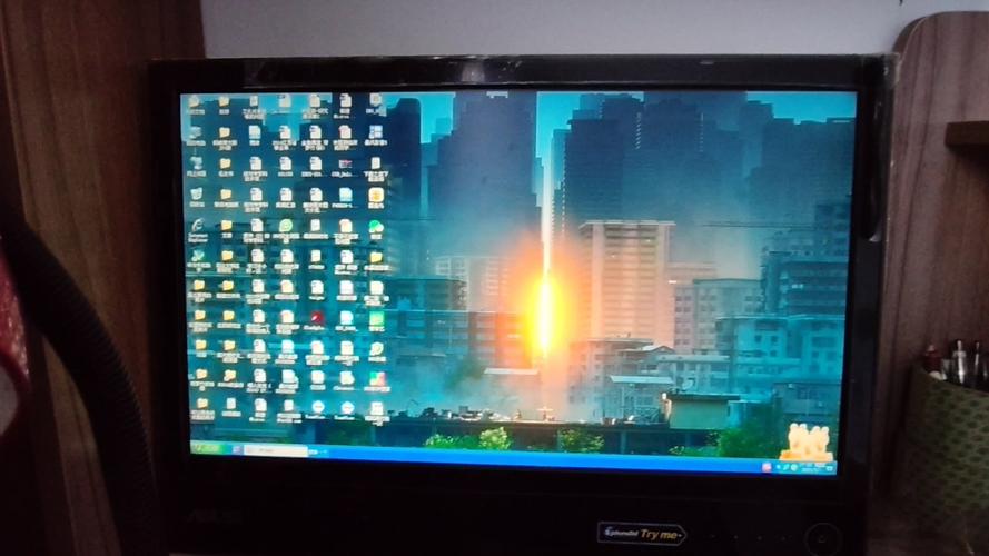 电脑关机后有滋滋的响声