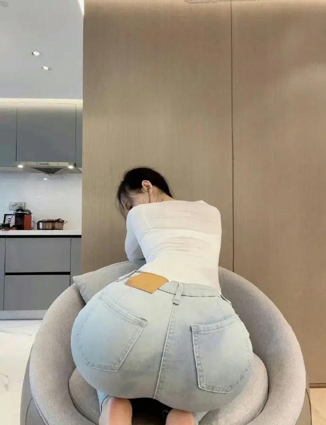成人黄网站18㊙️免费看蜜臀